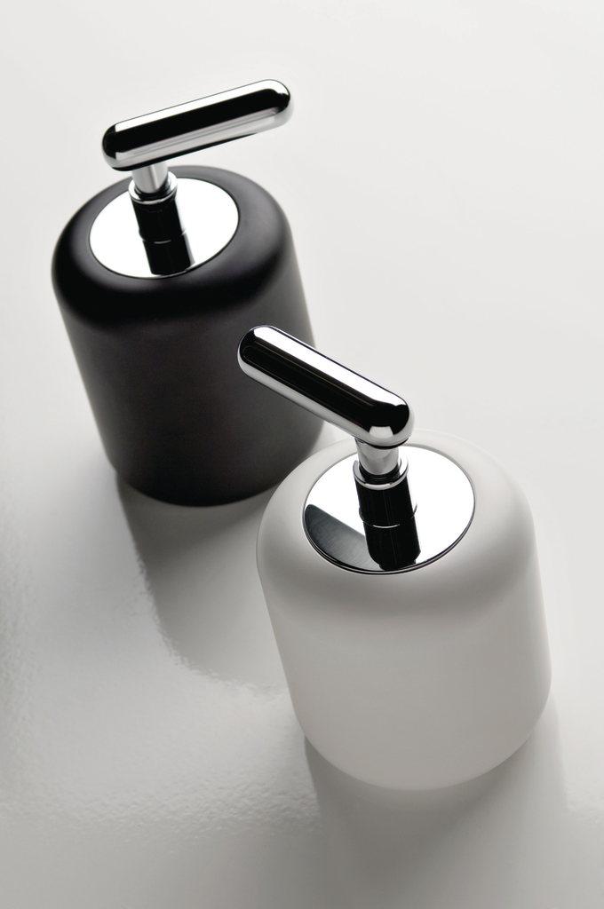 Goccia Bath Accessories