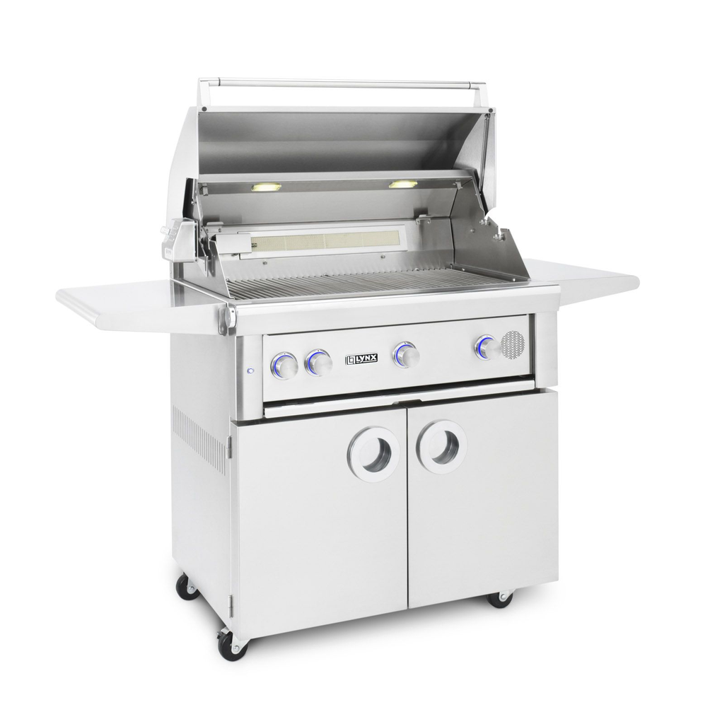 lynx-smartgrill-3qtr-open-hand_11862867