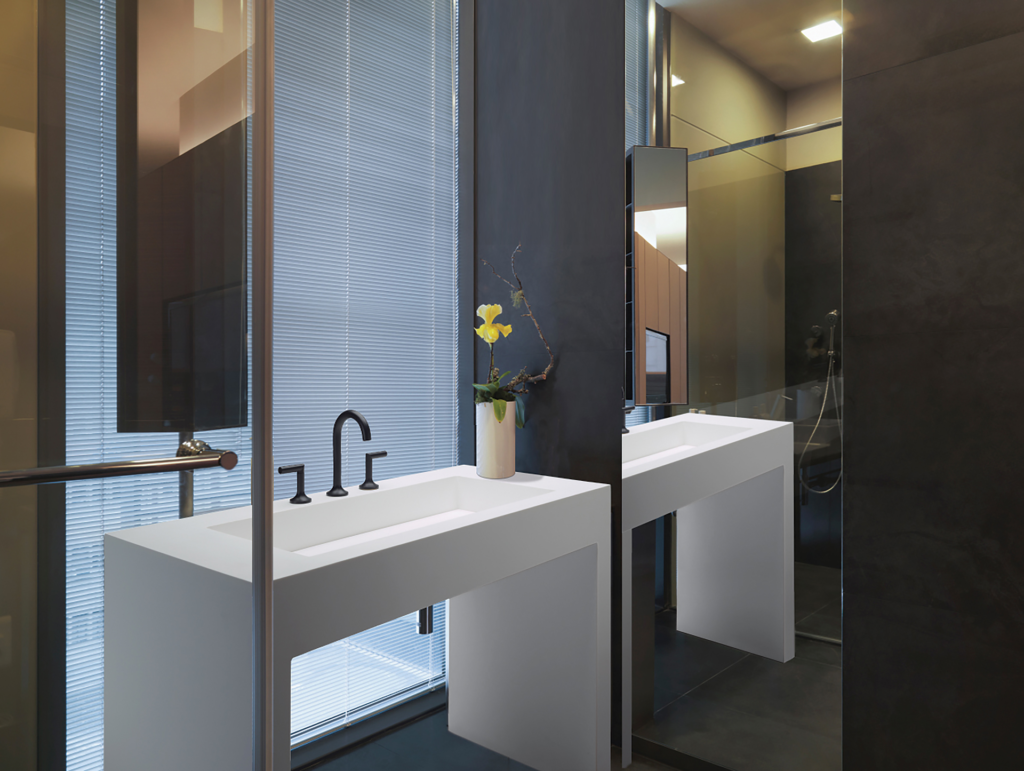 MTI_Baths_Waterfall_VanitySink_3_.55b03b8a5de34