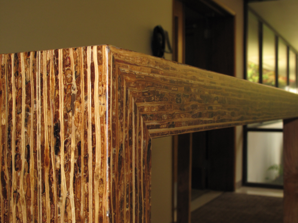 torzo_Tiikeri_table_in_Natural.56291055de89c