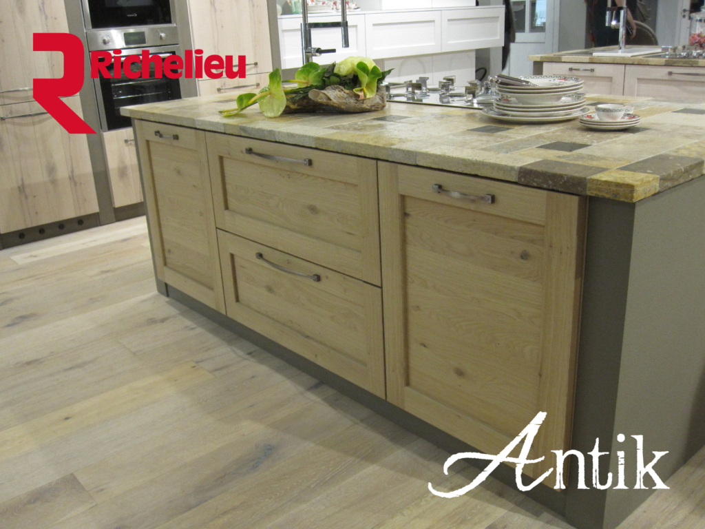Antik Textured Embossed Panels