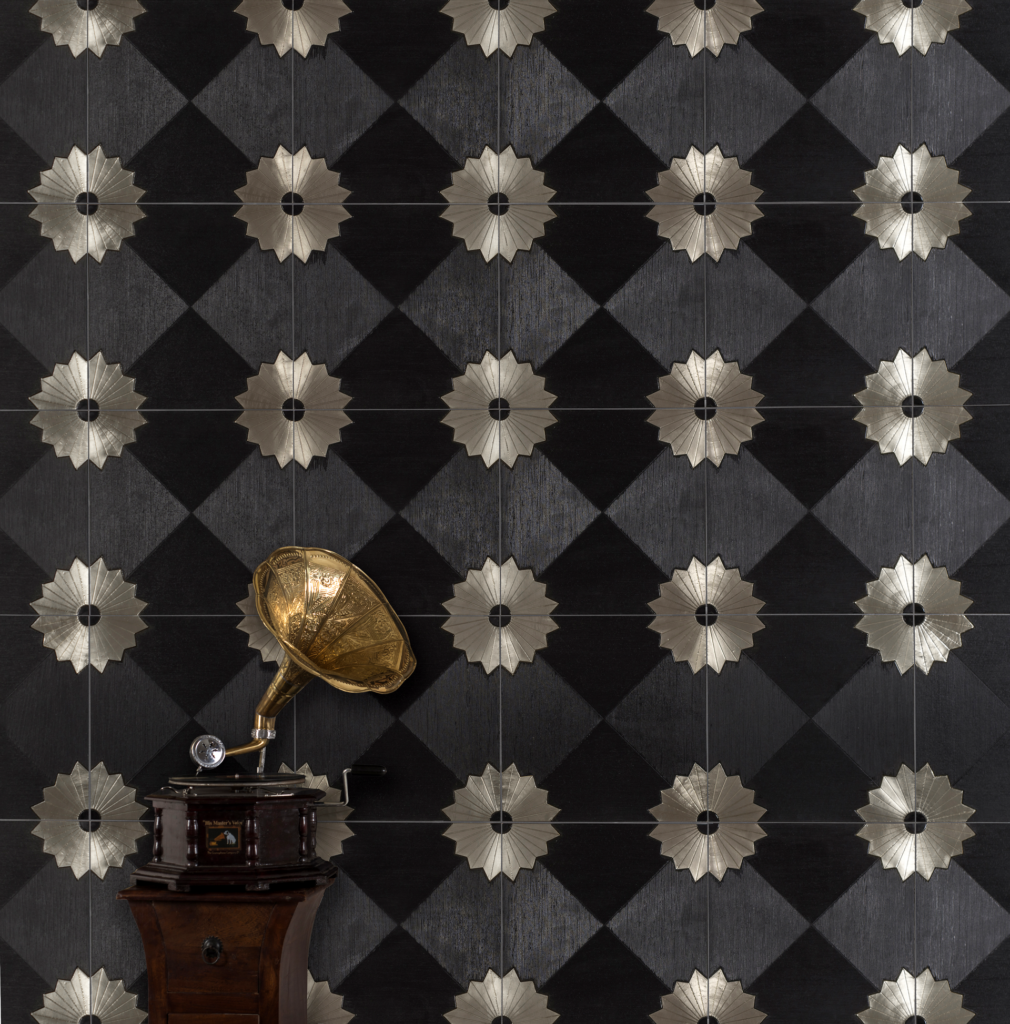 artistic_Orly_Noir_living_space.5672bf829a47c