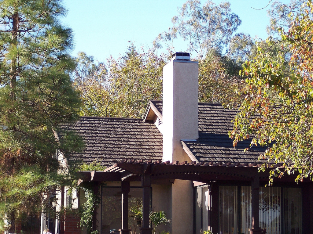 Headwaters_Roofing_Gerard_Canyon_Shake_Shingle_Timberwood_1.56cb6b1003a17