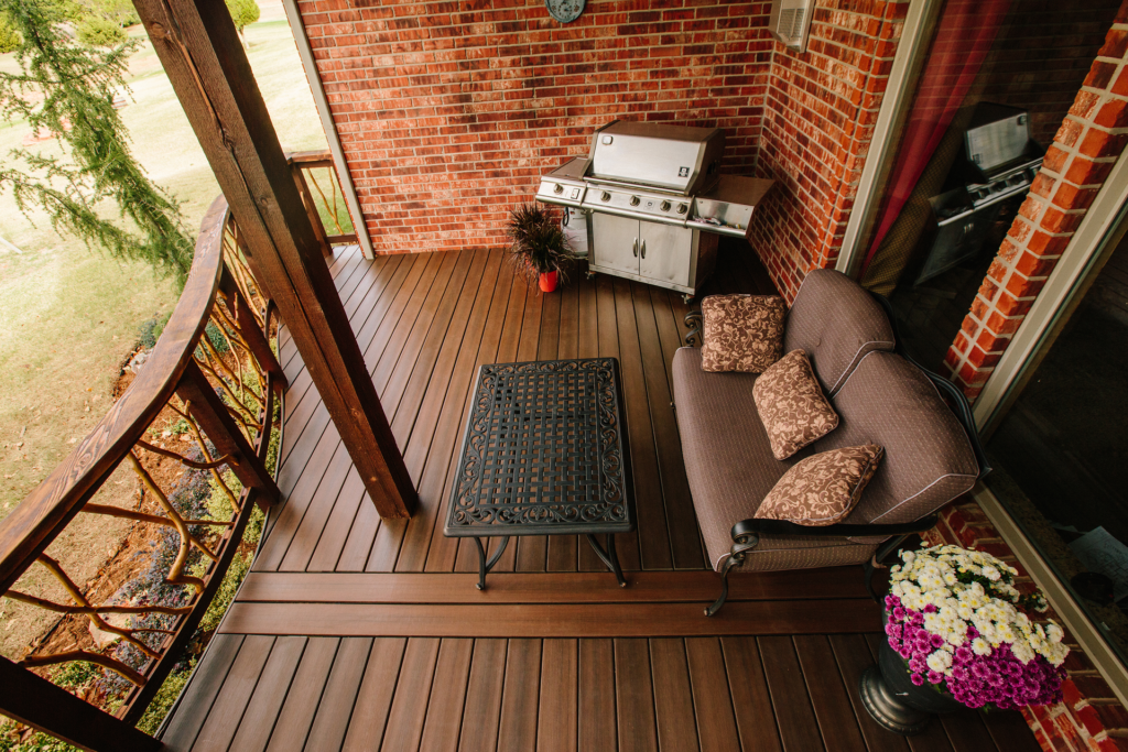 MoistureShield_Pro_decking____115_hi.56fc1f80edc00