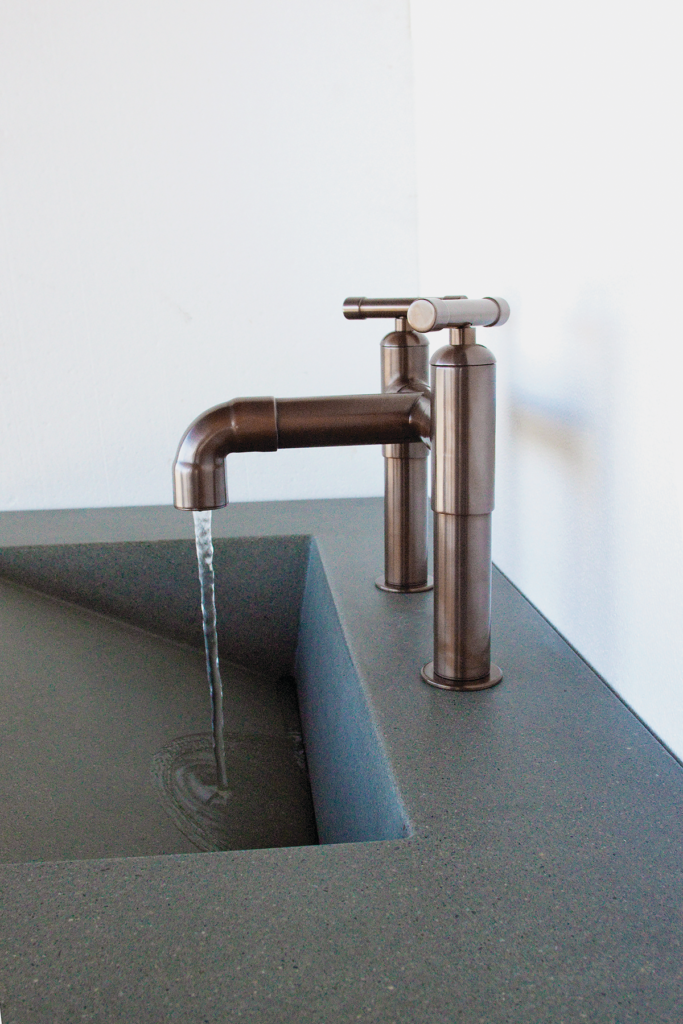Elbow Spout Faucet