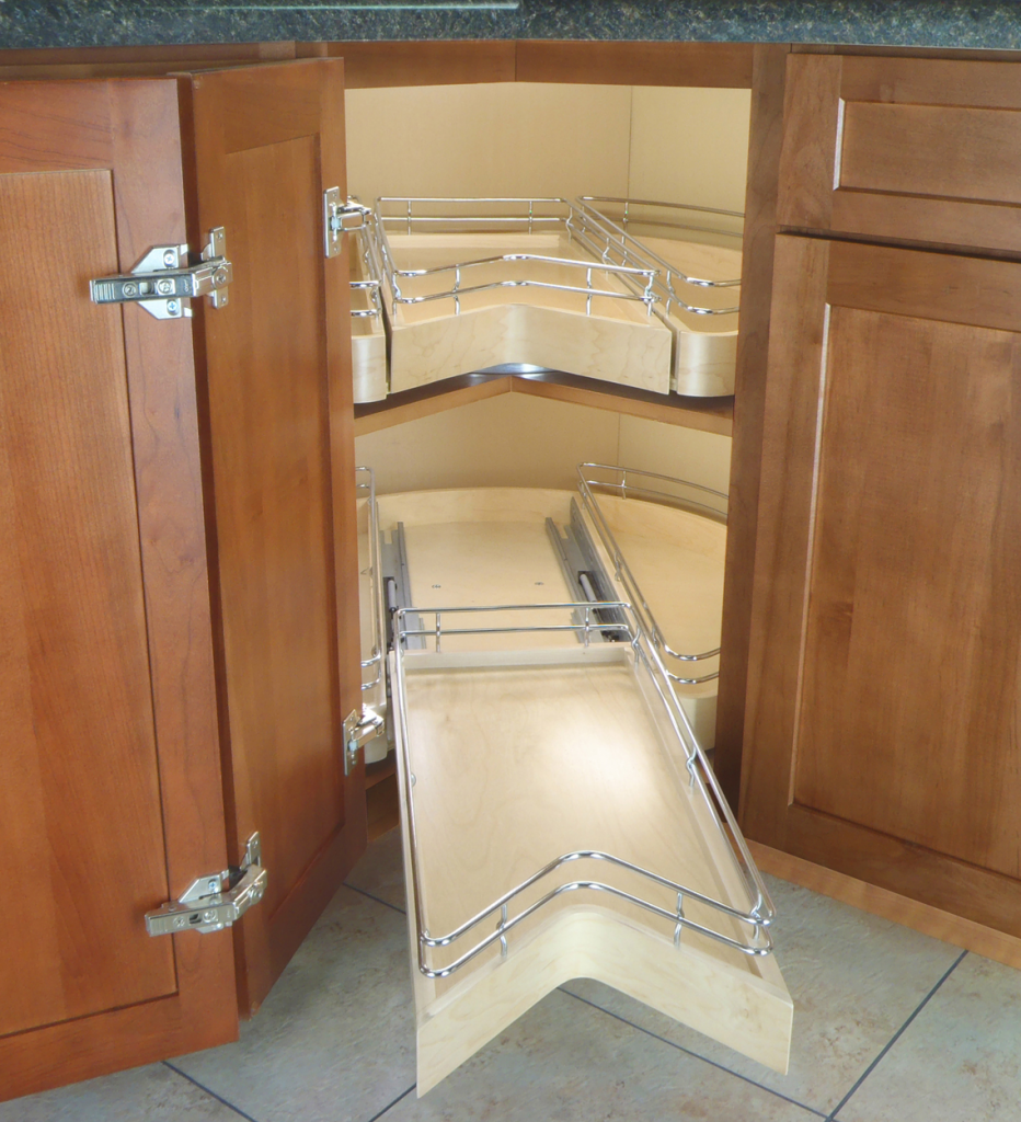 EasyAccessCornerPantry.5755ec168cd59