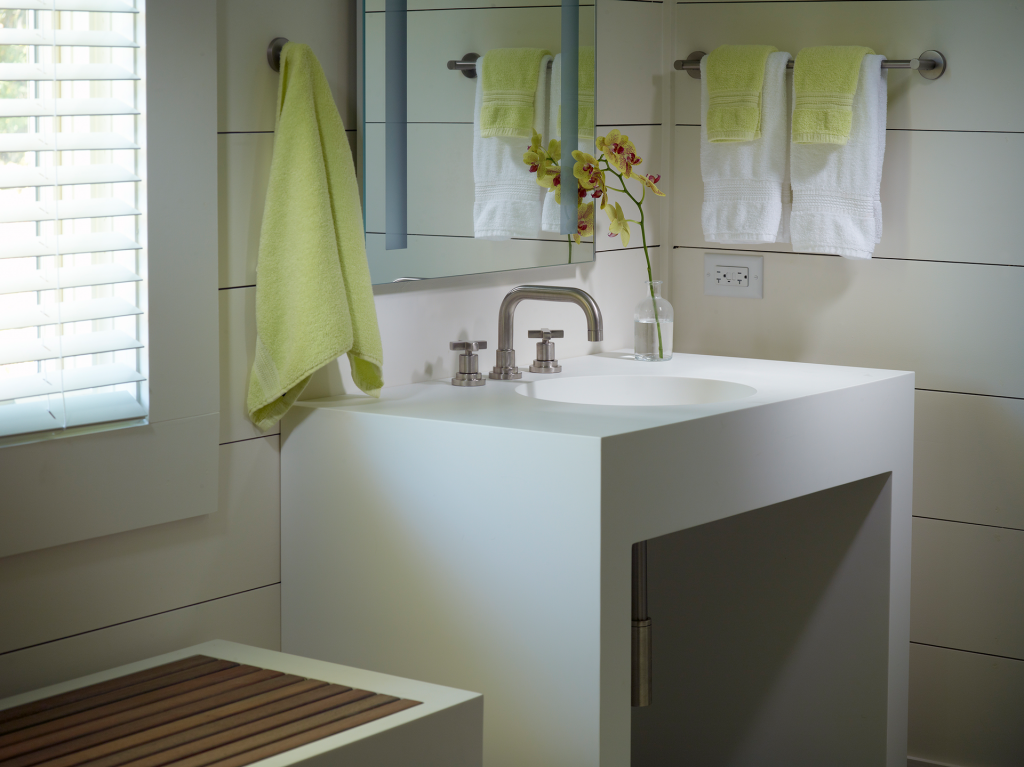 MTI_Baths_Waterfall_Vanity_Sink2.5772d905e75aa