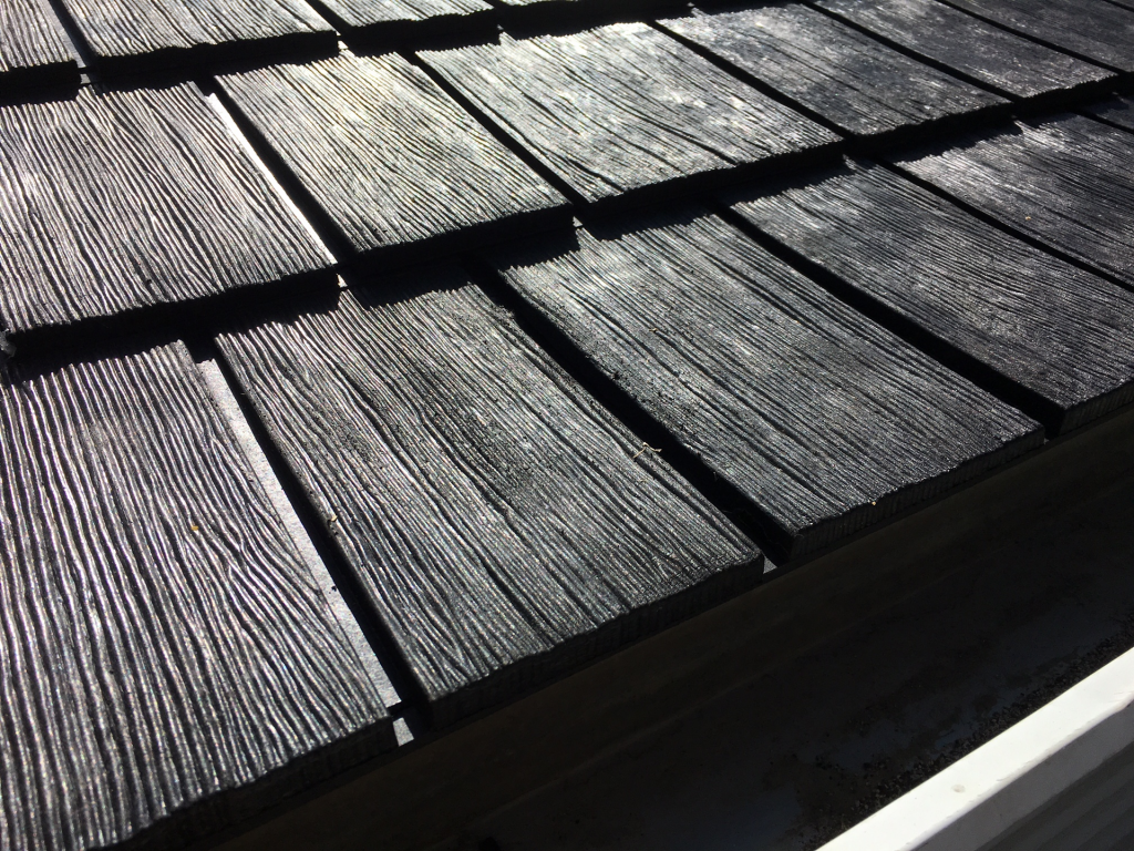 Euroshield_Roofing_Beaumont_closeup_in_Saxon_Black.576b443b241df