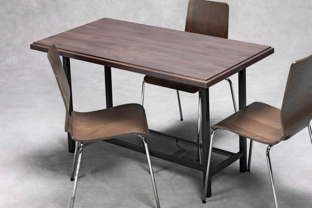 AS_TABLE_WITH_CHAIRSFINAL.57ee684fc713e