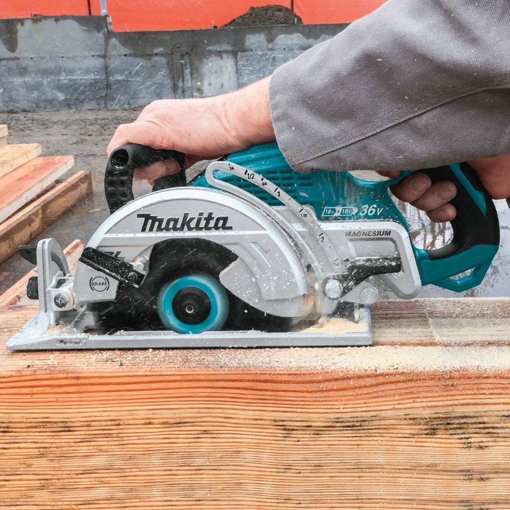 Makita_XSR01Z_Action_Shot_5