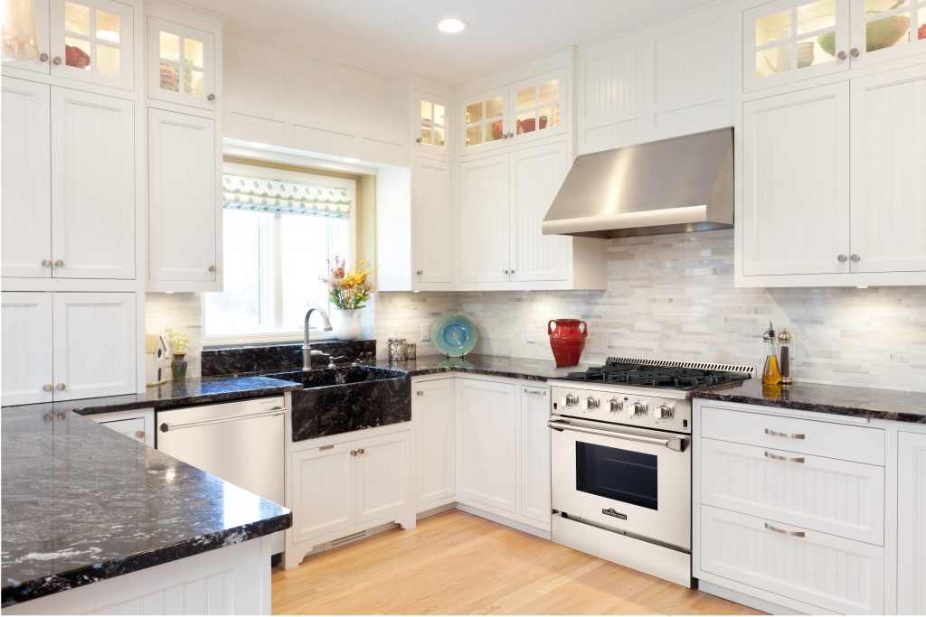 Contemporary Classic Home Kitchen Design Featuring Granite Countertops, White Cabinets