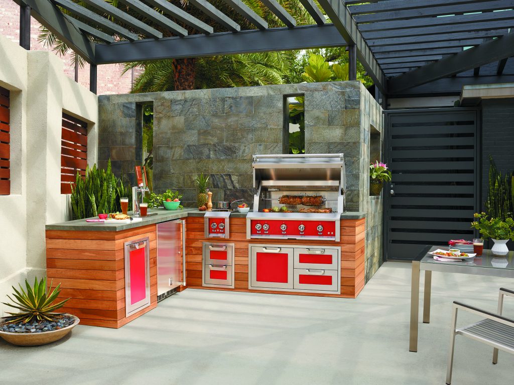hestan_Outdoor Built-in Kitchen_Matador_Glam_(CMYK)