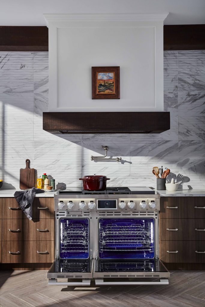 Signature Kitchen, LG 171113_SKS_COUNTRY_KITCHEN_VIGNETTE_1_114