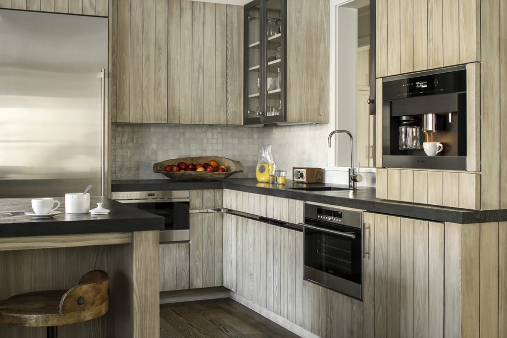 Modern-Farm-House-Beverage-Center