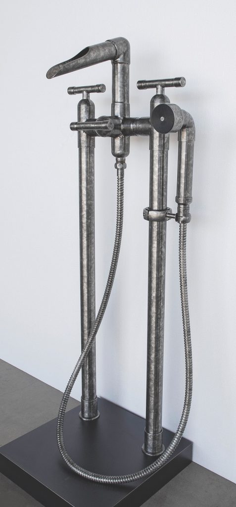 Single diverter valve for tub filler, handshower