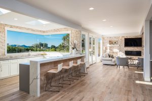 Mid-Century Modern Ages Gracefully