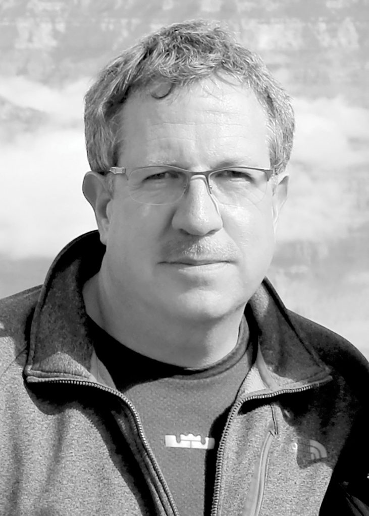 Paul-Driessen-2018_rgb_300dpi_5x7-gray