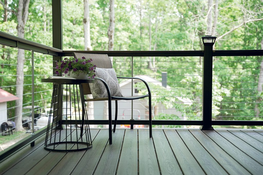 Deck Rail Options & Accessories - Deckorators