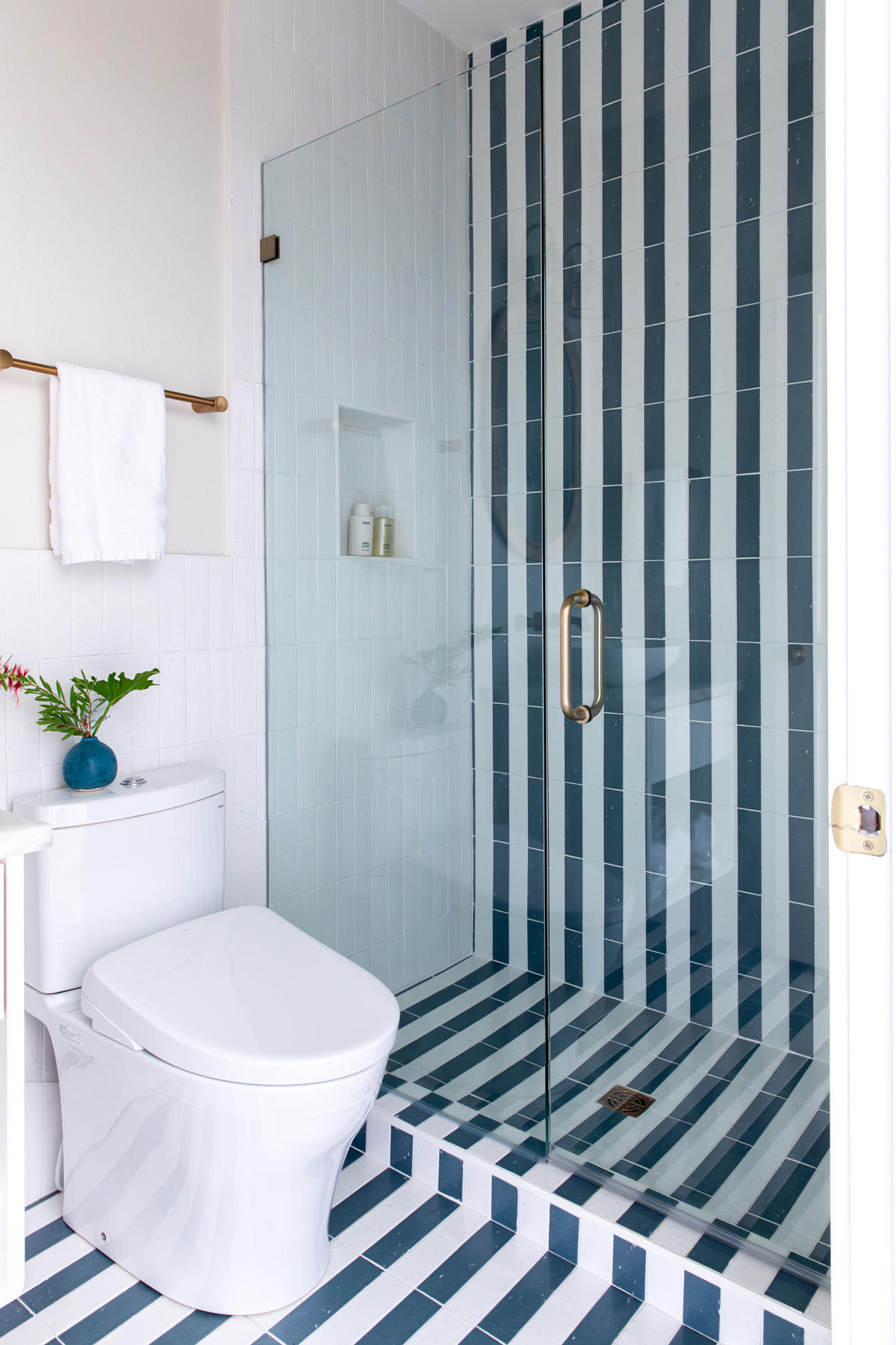 Showstopping Tile - Kitchen \u0026 Bath Design News, image size:1200x1800