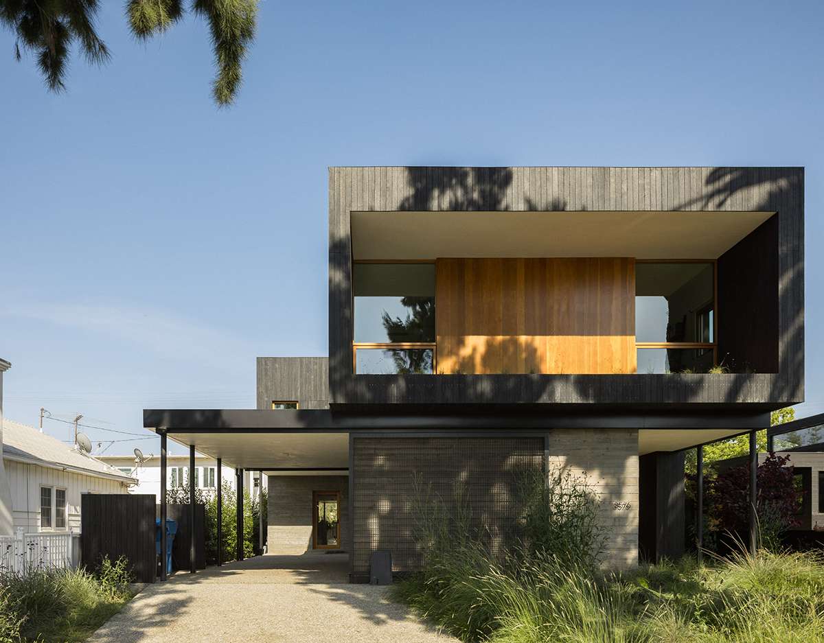 Translators-House_01.jpg