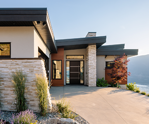 CS_Ethos_Pro-Fit Terrain Ledgestone_Ext_Lakeside Retreat_300x250